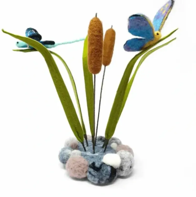 Crafty Kit Co. Needle Felting Kit - Peaceful Pond - Little Painter Art | Exploring the Endless Possibilities of Art| Shop All