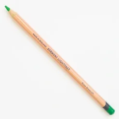 Derwent Lightfast 62 Grass Green - Little Painter Art | Exploring the Endless Possibilities of Art| Shop All