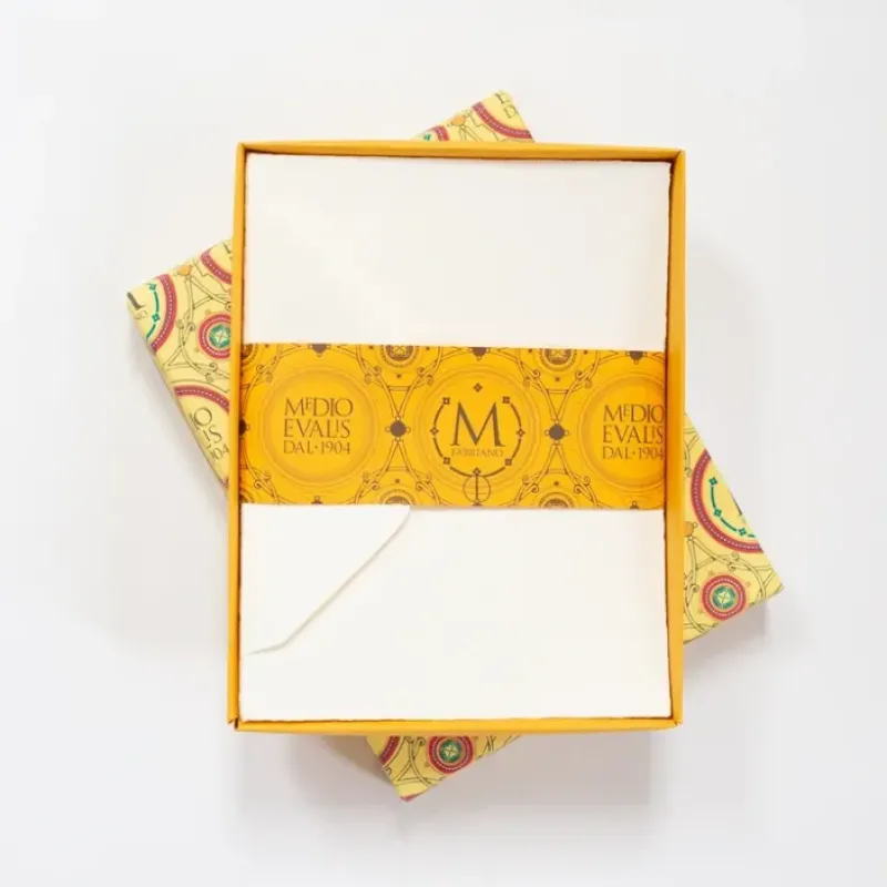 Shop All^Fabriano Medioevalis kartonnnen doos 20 enveloppen & 20 dubbele kaarten 260gr/m 13x17cm - Little Painter Art | Exploring the Endless Possibilities of Art